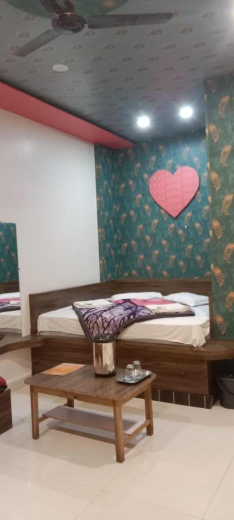 New Hotel Rajvihar Pachmarhi ภายนอก รูปภาพ